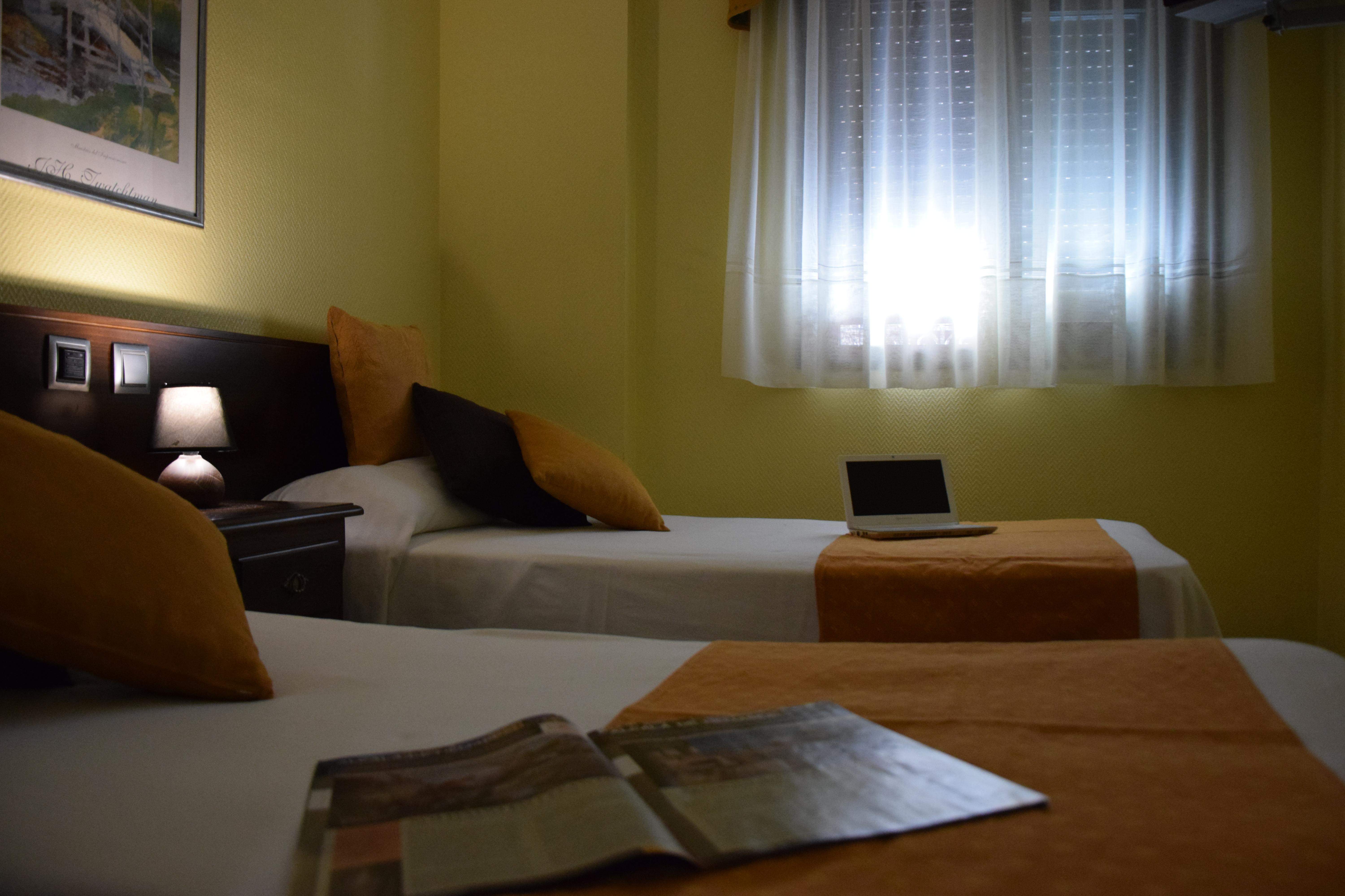 Hotel Complutense Alcala de Henares Luaran gambar