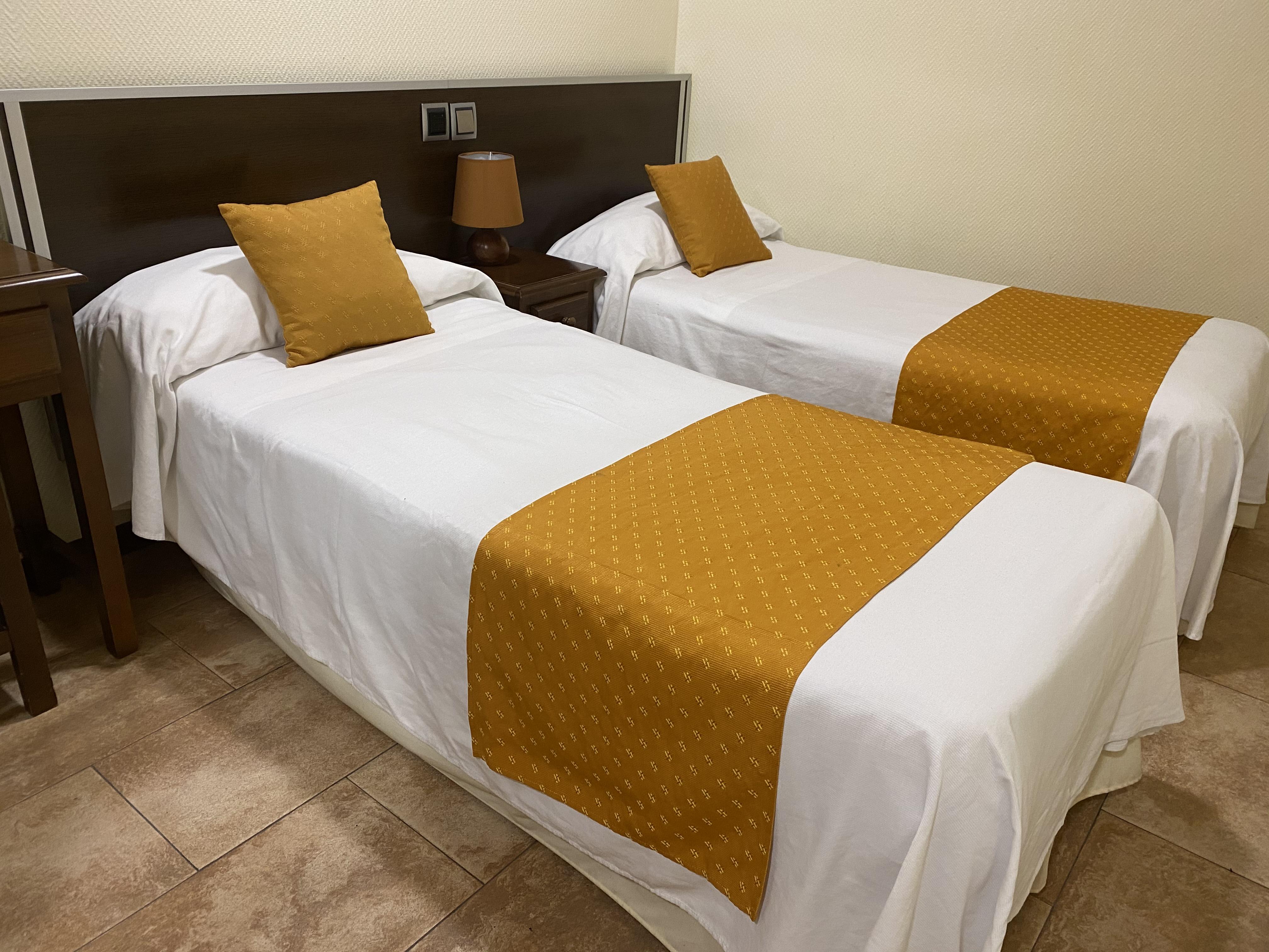 Hotel Complutense Alcala de Henares Luaran gambar