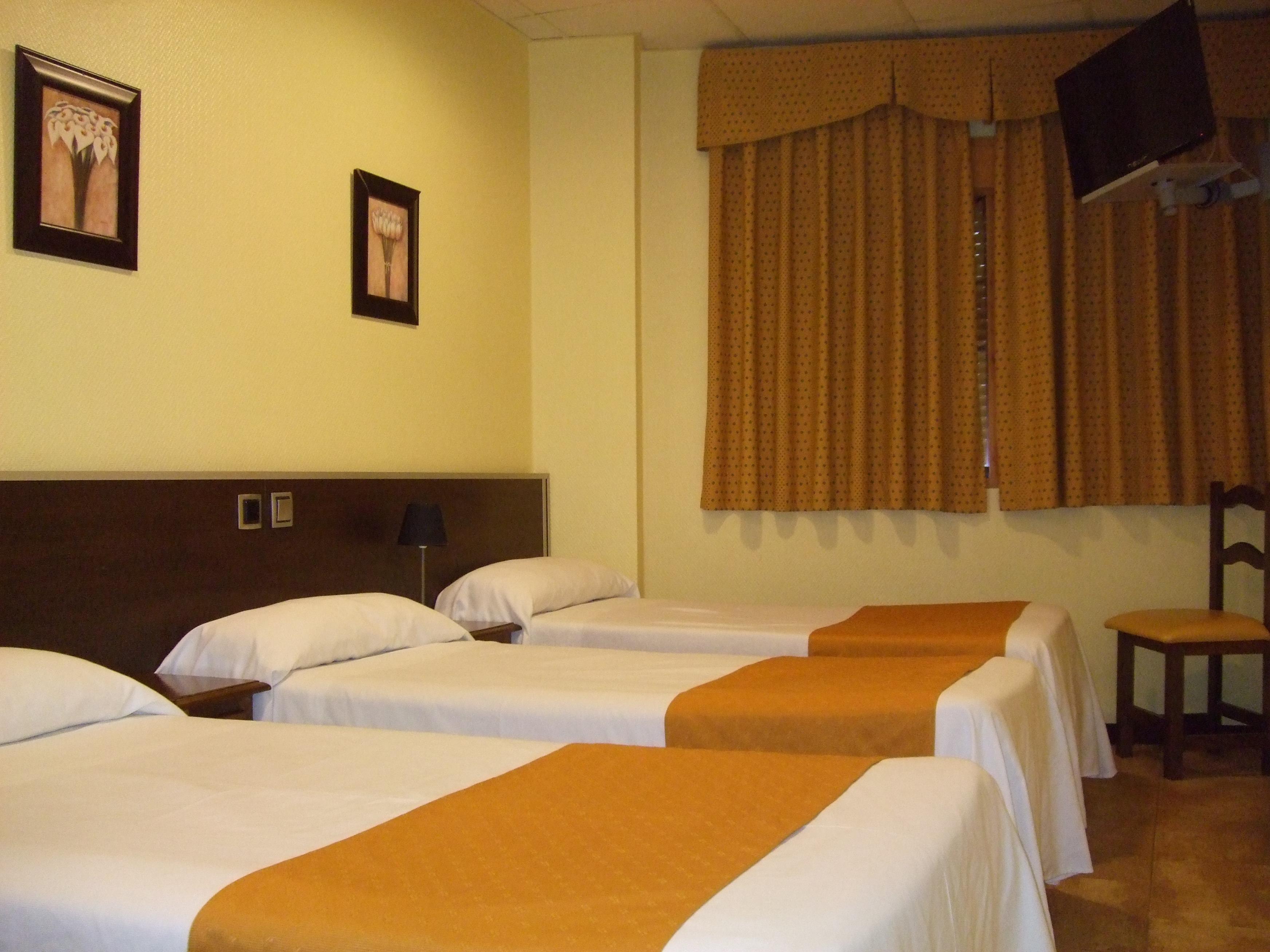 Hotel Complutense Alcala de Henares Luaran gambar