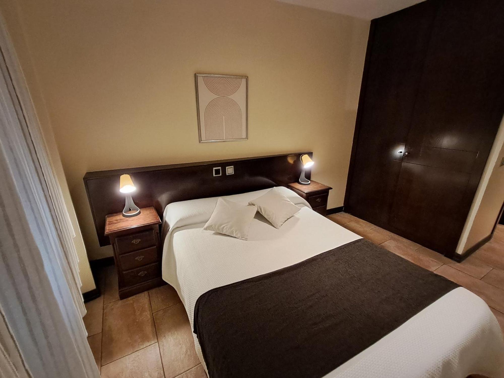 Hotel Complutense Alcala de Henares Luaran gambar