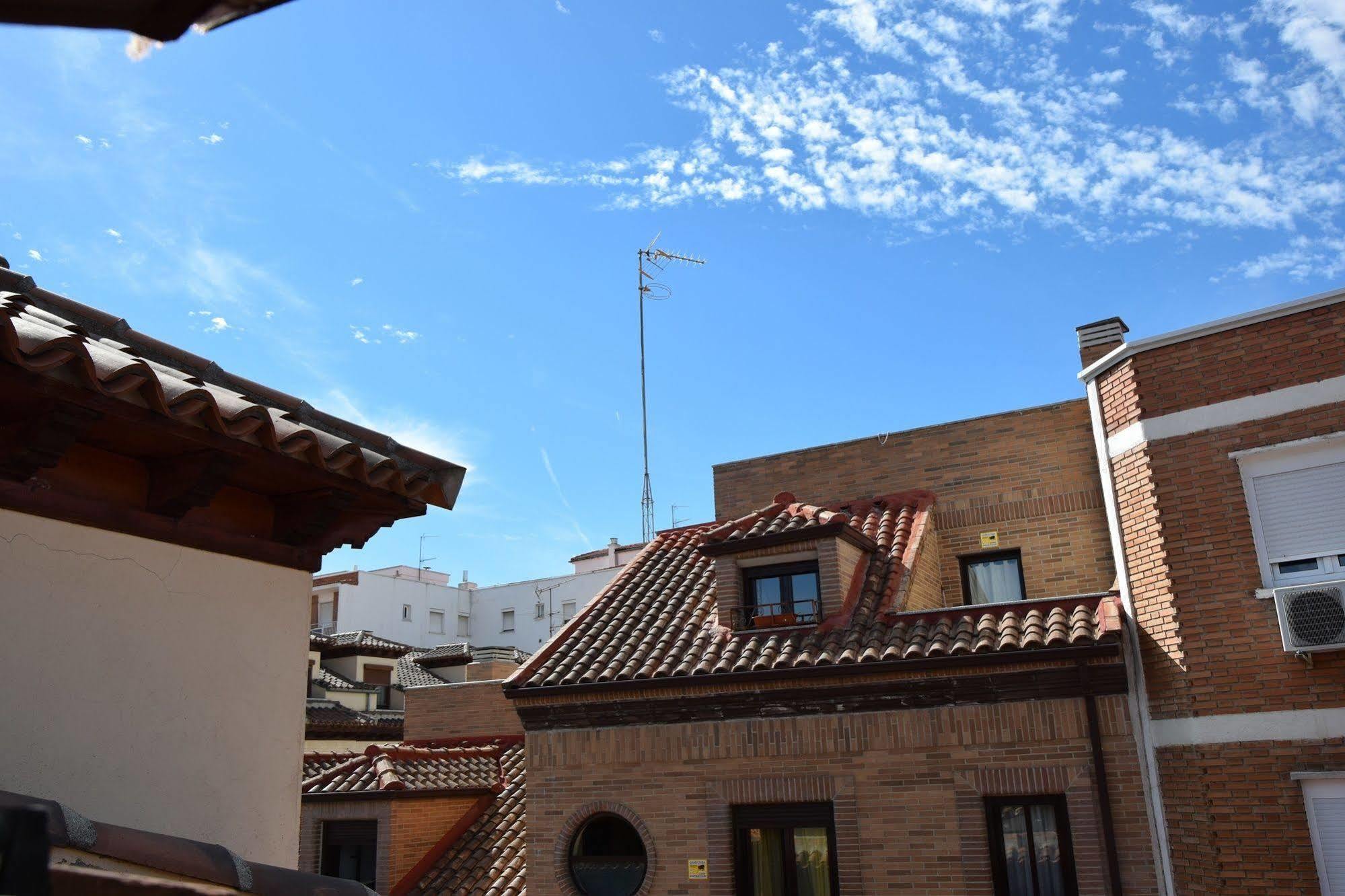 Hotel Complutense Alcala de Henares Luaran gambar