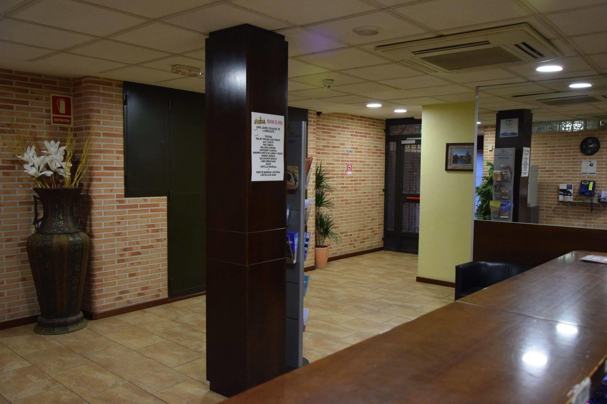 Hotel Complutense Alcala de Henares Luaran gambar