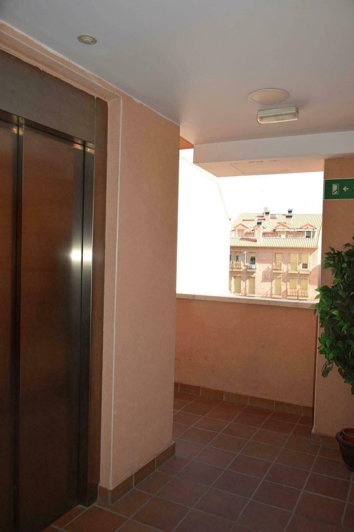 Hotel Complutense Alcala de Henares Luaran gambar